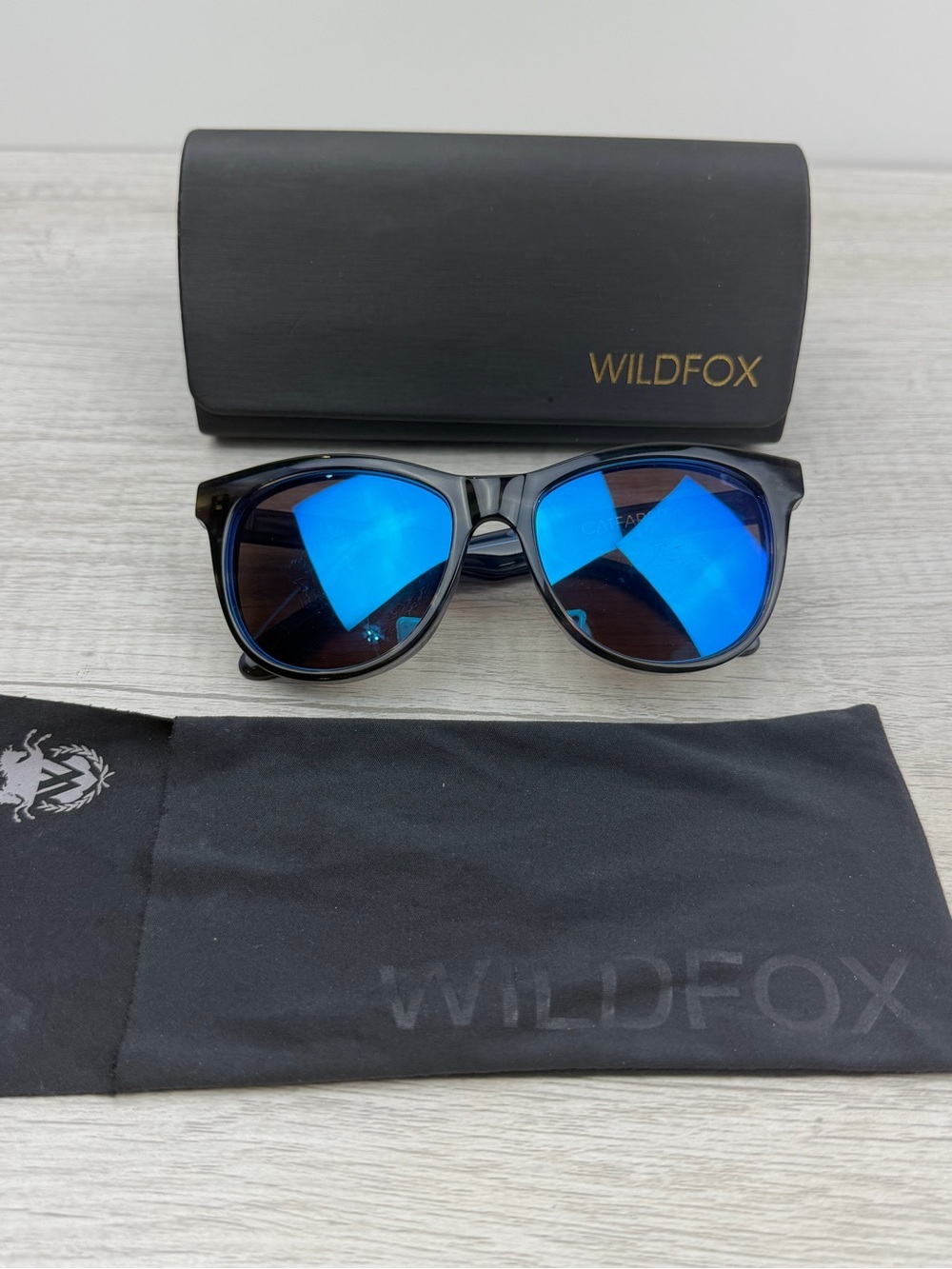 Wildfox Catfarer Sunglasses Blue Mirror Lenses - Picture 9 of 13
